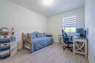 2588 SE 2nd St, Homestead, FL 33033 - Photo 8
