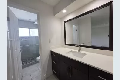 10003 NW 9th St Cir #2-17, Miami, FL 33172 - Photo 10