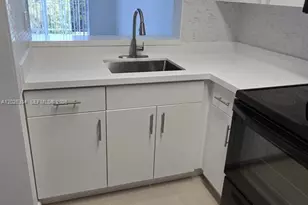 492 NW 165th St Rd, Miami, FL 33169 - Photo 1