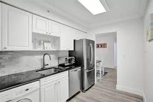 2501 S Ocean Dr, Hollywood, FL 33019 - Photo 8