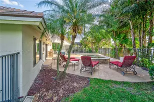 1087 Deerwood Ln, Weston, FL 33326 - Photo 24
