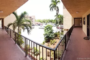 1325 W 68th St, Hialeah, FL 33014 - Photo 4