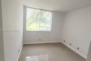 10733 Cleary Blvd, Plantation, FL 33324 - Photo 4