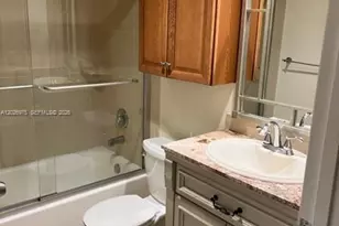 10733 Cleary Blvd, Plantation, FL 33324 - Photo 4