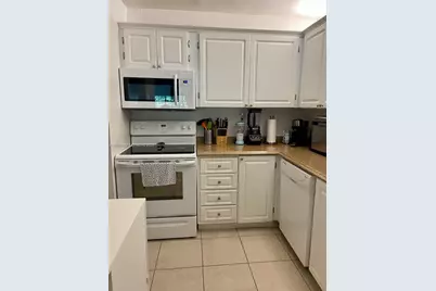 301 Racquet Club Rd #305, Weston, FL 33326 - Photo 6