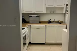 301 Racquet Club Rd, Weston, FL 33326 - Photo 8