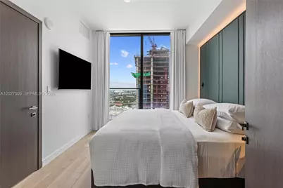 20 NE 11th St #2910, Miami, FL 33132 - Photo 8