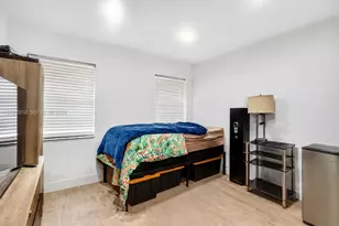 18847 NW 83rd Pl, Hialeah, FL 33015 - Photo 24