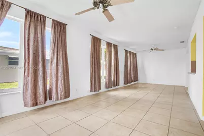 7005 NW 11th Ct, Margate, FL 33063 - Photo 10