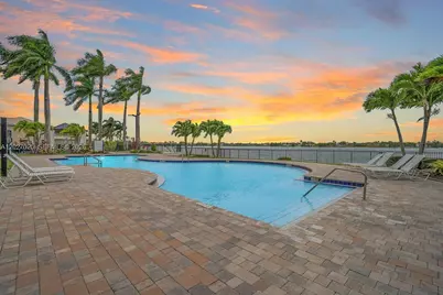 1453 SW 167th Ave, Pembroke Pines, FL 33027 - Photo 50
