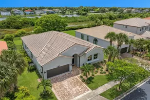 1453 SW 167th Ave, Pembroke Pines, FL 33027 - Photo 4