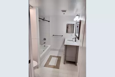 1200 Brickell Bay Dr #2005, Miami, FL 33131 - Photo 12