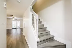 9732 NW 15th St, Pembroke Pines, FL 33024 - Photo 2