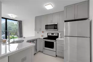 9440 W Flagler St, Miami, FL 33174 - Photo 8