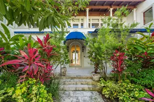 4731 Pine Tree Dr, Miami Beach, FL 33140 - Photo 2