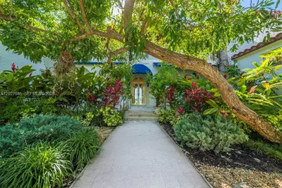 4731 Pine Tree Dr, Miami Beach, FL 33140 - Photo 10