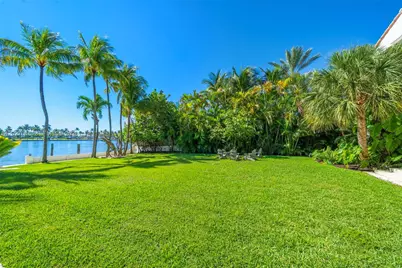 4731 Pine Tree Dr, Miami Beach, FL 33140 - Photo 30