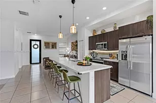 8175 NW 104th Ave, Doral, FL 33178 - Photo 2