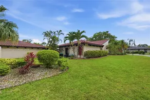 8189 Pine Cir, Tamarac, FL 33321 - Photo 34