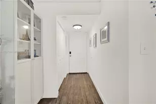100 Bayview Dr, Sunny Isles Beach, FL 33160 - Photo 28