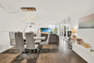 100 Bayview Dr, Sunny Isles Beach, FL 33160 - Photo 8