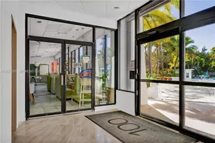 100 Bayview Dr, Sunny Isles Beach, FL 33160 - Photo 34