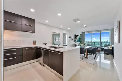 900 Biscayne Blvd #3109, Miami, FL 33132 - Photo 10