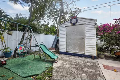 1440 N 68th Ave, Hollywood, FL 33024 - Photo 22