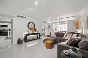 5001 Collins Ave, Miami Beach, FL 33140 - Photo 1