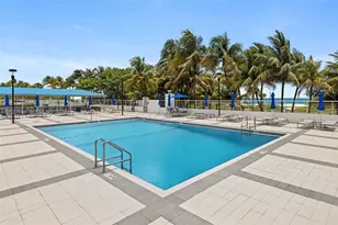 5001 Collins Ave, Miami Beach, FL 33140 - Photo 14
