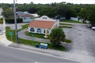 14100 W Dixie Hwy, North Miami, FL 33161 - Photo 4