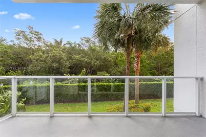 15051 Royal Oaks Ln #101, North Miami, FL 33181 - Photo 8