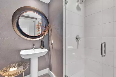 2900 NE 7th Ave #402, Miami, FL 33137 - Photo 8