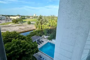 7801 NE 4th Ct, Miami, FL 33138 - Photo 38