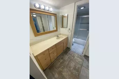 3475 N Country Club Dr #106, Aventura, FL 33180 - Photo 2