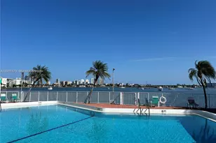 2910 Point E Dr, Aventura, FL 33160 - Photo 22