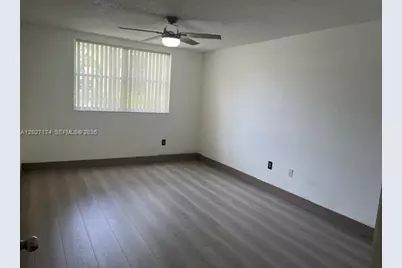 8215 Lake Dr #105, Doral, FL 33166 - Photo 14