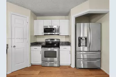 945 Gateshead, Kissimmee, FL 34758 - Photo 10