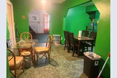 1100 NW 110th St, Miami, FL 33168 - Photo 24