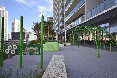 68 SE 6th St #2812, Miami, FL 33131 - Photo 26