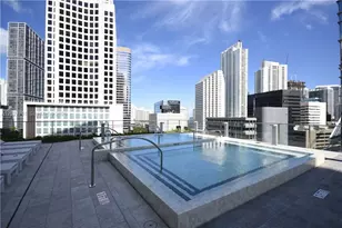 68 SE 6th St, Miami, FL 33131 - Photo 22