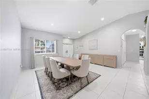 8883 NW 176th St, Hialeah, FL 33018 - Photo 4