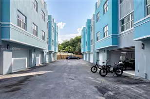 824 SE 12th Ct, Fort Lauderdale, FL 33316 - Photo 18
