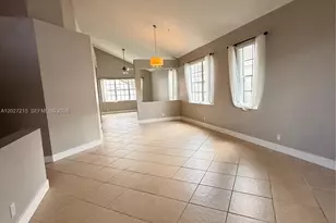300 Cameron Dr, Weston, FL 33326 - Photo 4