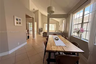 300 Cameron Dr, Weston, FL 33326 - Photo 16