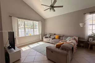 300 Cameron Dr, Weston, FL 33326 - Photo 12