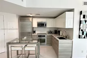 1300 Brickell Bay Dr, Miami, FL 33131 - Photo 4