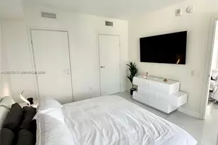 1300 Brickell Bay Dr, Miami, FL 33131 - Photo 8