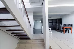 19200 NE 25th Ave, Miami, FL 33180 - Photo 4