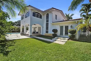 1534 Palancia Ave, Coral Gables, FL 33146 - Photo 4